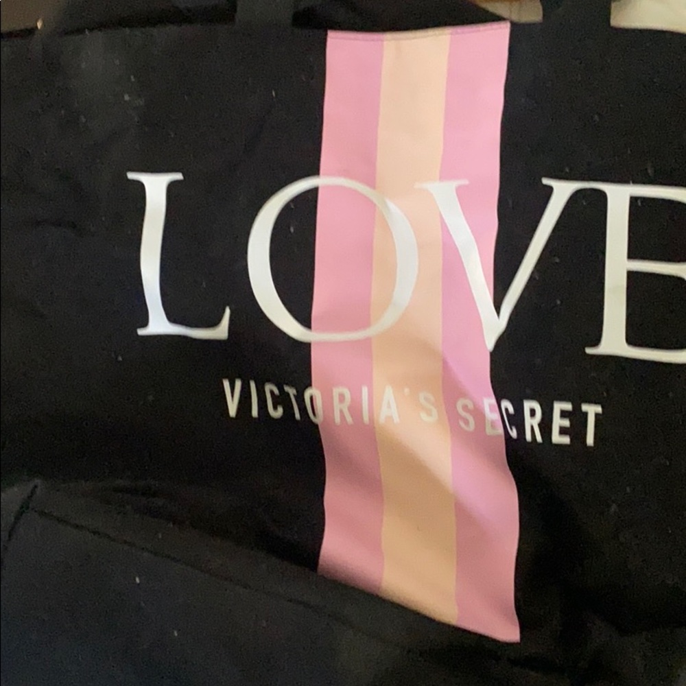 Love Victoria Secret bag